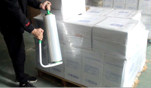 Coreless stretch film-use